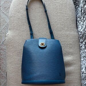 Louis Vuitton Epi Cluny Shoulder Bag
